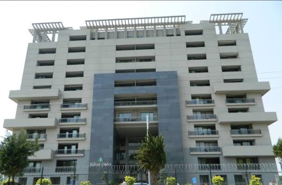 Silver Oaks Luxury Apartments building, Islamabad